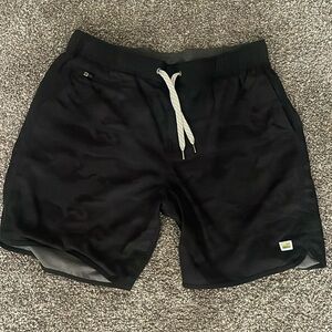 Vuori banks shorts
